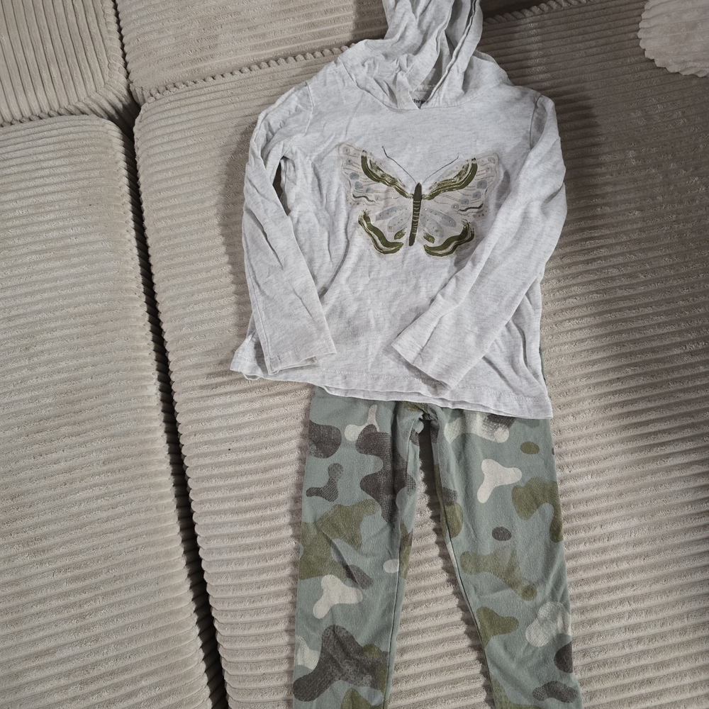 Gray Butterfly Hoodie and Camouflage Leggings Set